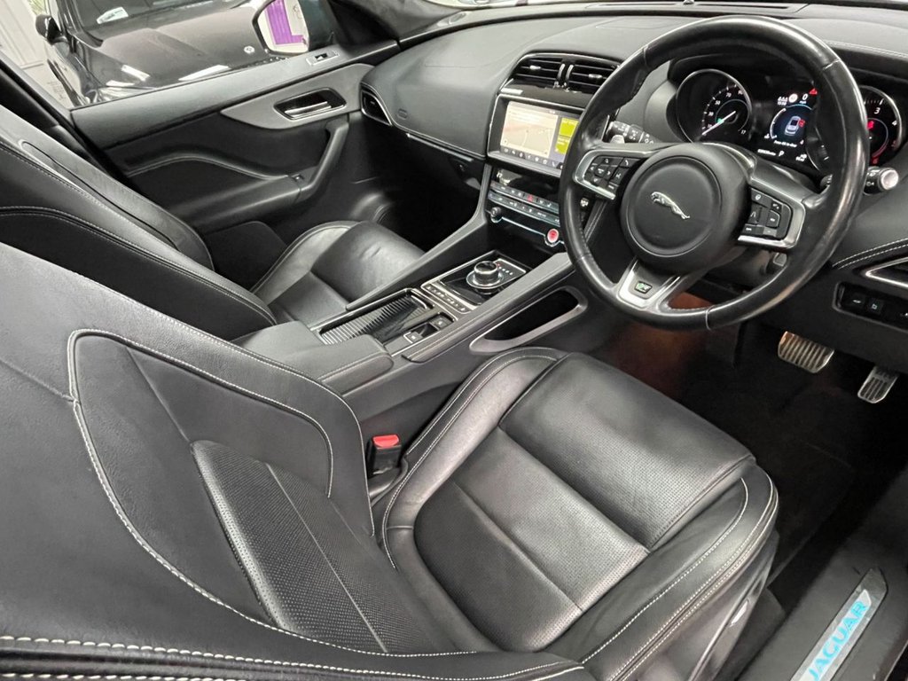 Used Jaguar F-Pace 2018 for sale - 76291188: Photo 24