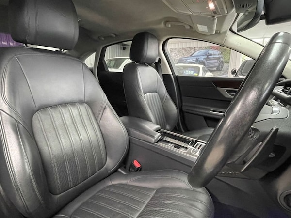 Used Jaguar XF 2018 for sale - 76235569: Photo 27