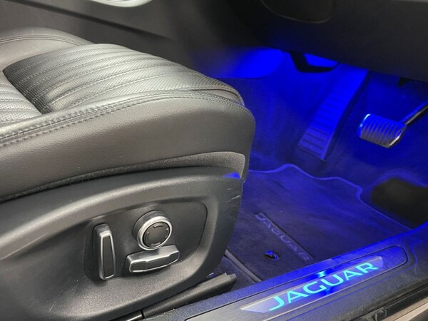 Used Jaguar XF 2018 for sale - 76235569: Photo 28