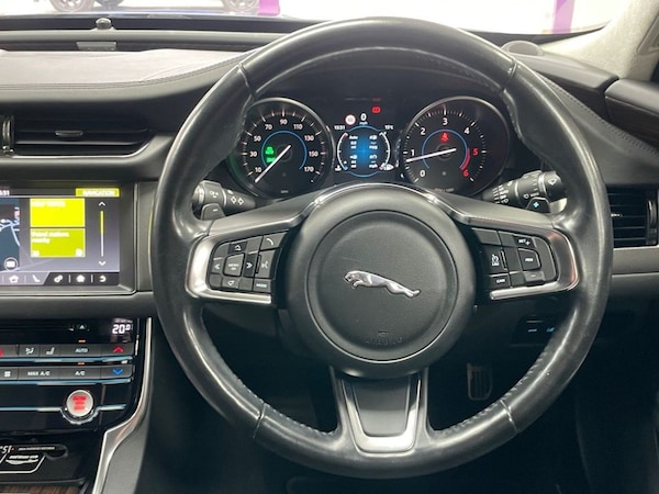 Used Jaguar XF 2018 for sale - 76235569: Photo 37