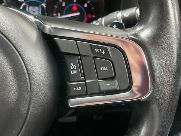 Used Jaguar XF 2018 for sale - 76235569: Photo 39