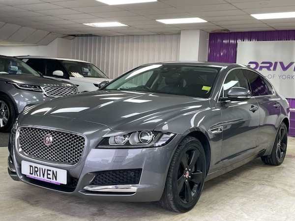 Used Jaguar XF 2018 for sale - 76235569: Photo 8