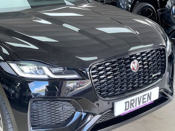 Used Jaguar F-Pace 2022 for sale - 79437822: Photo