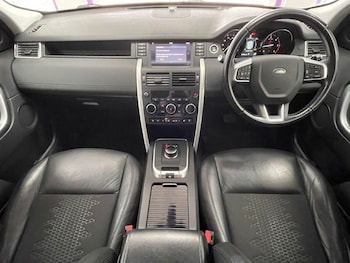 Used Land Rover Discovery Sport 2025 for sale - 76235382: Photo 2