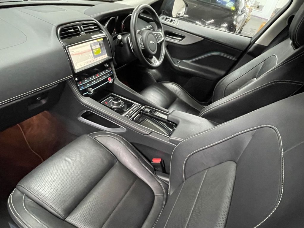 Used Jaguar F-Pace 2019 for sale - 76558778: Photo 32