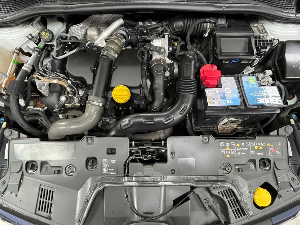 Used Renault Clio 2018 for sale - 76558574: Photo 15