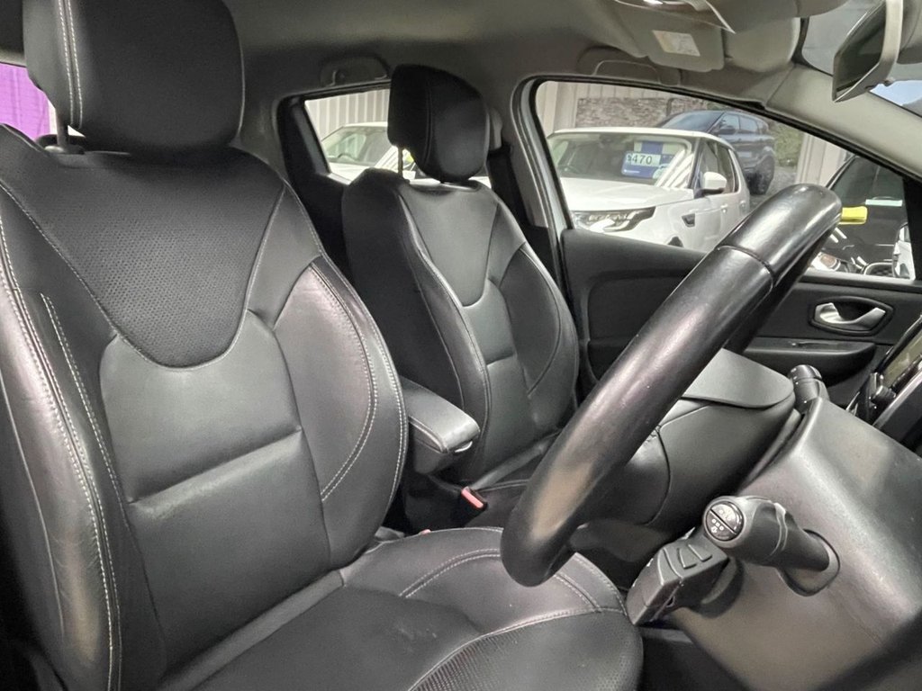 Used Renault Clio 2018 for sale - 76558574: Photo 22