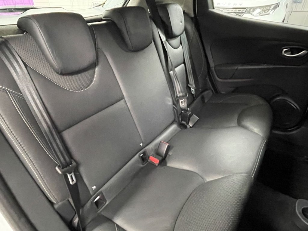 Used Renault Clio 2018 for sale - 76558574: Photo 24