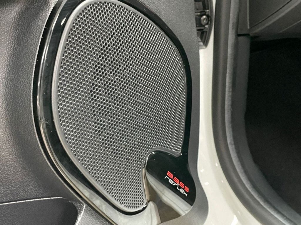 Used Renault Clio 2018 for sale - 76558574: Photo 31