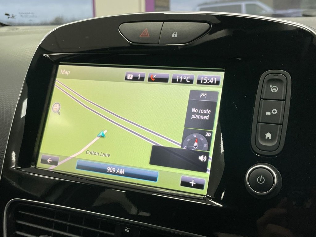 Used Renault Clio 2018 for sale - 76558574: Photo 37