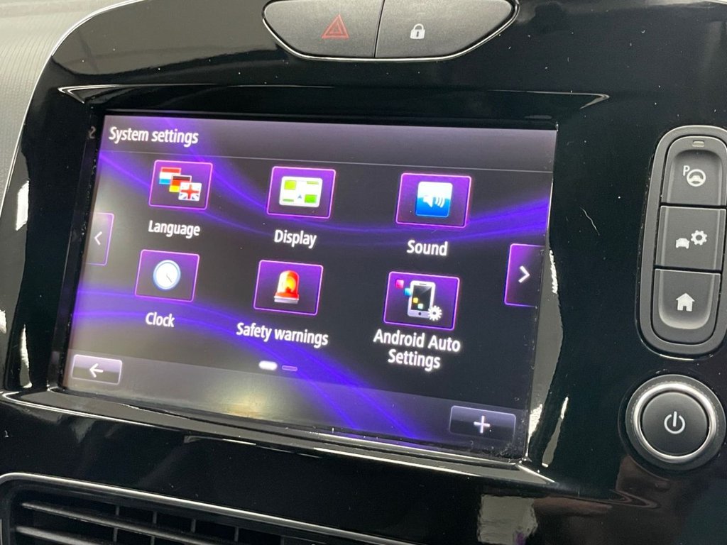 Used Renault Clio 2018 for sale - 76558574: Photo 40