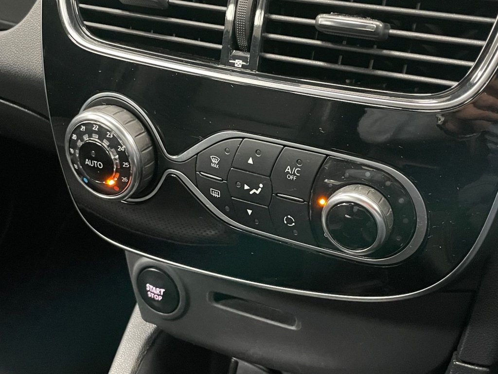 Used Renault Clio 2018 for sale - 76558574: Photo 41