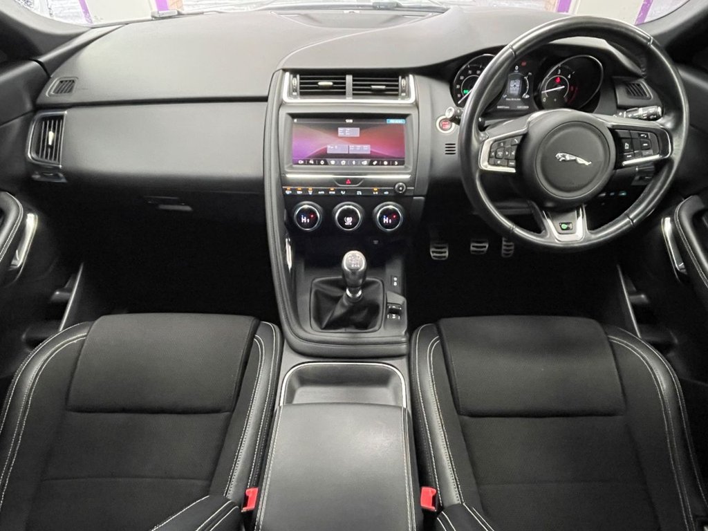 Used Jaguar E-Pace 2019 for sale - 77200569: Photo 2