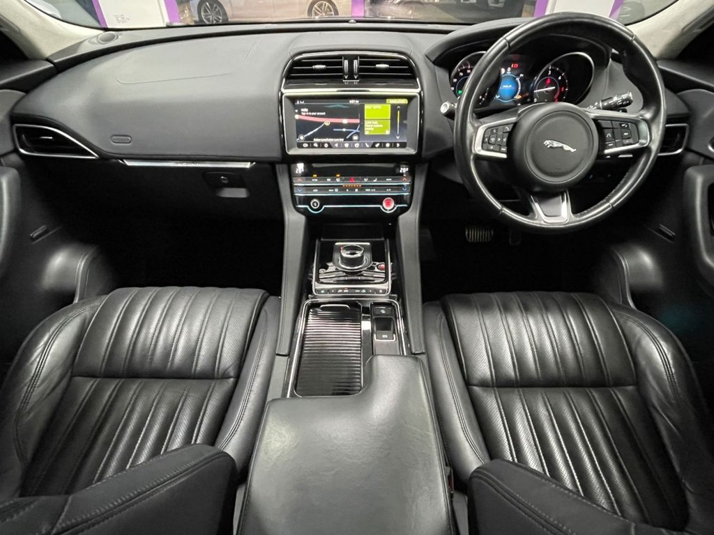 Used Jaguar F-Pace 2019 for sale - 77212023: Photo 2