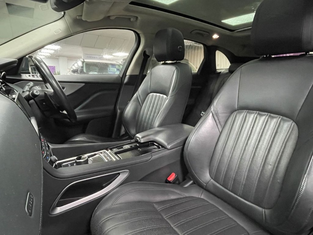 Used Jaguar F-Pace 2019 for sale - 77212023: Photo 32