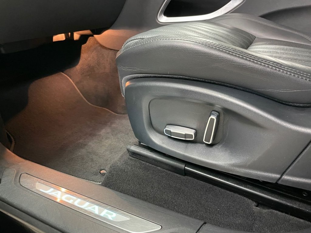 Used Jaguar F-Pace 2019 for sale - 77212023: Photo 33