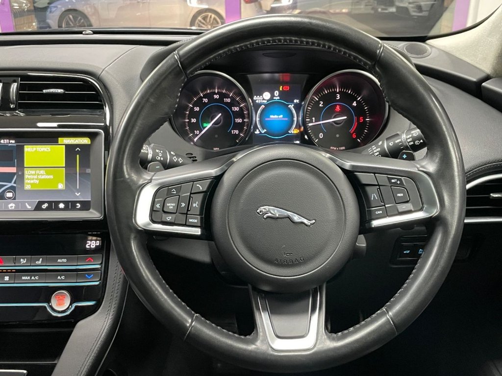 Used Jaguar F-Pace 2019 for sale - 77212023: Photo 35