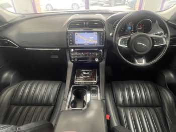 Used Jaguar F-Pace 2017 for sale - 74954174: Photo