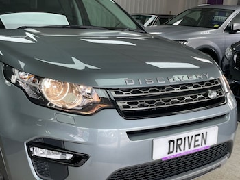 Used Land Rover Discovery Sport 2019 for sale - 79598377: Photo