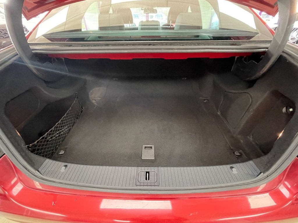 Used Mercedes-Benz E Class 2014 for sale - 78068476: Photo 15