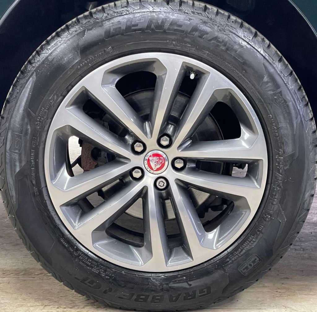 Used Jaguar F-Pace 2018 for sale - 76345337: Photo 16