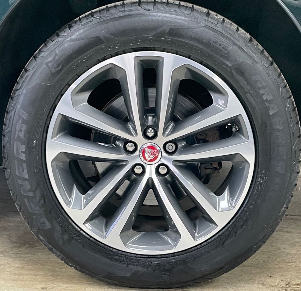 Used Jaguar F-Pace 2018 for sale - 76345337: Photo 18