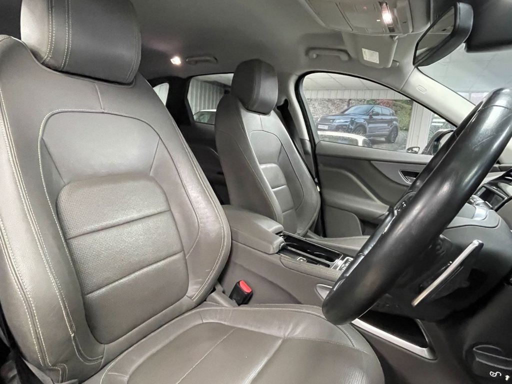 Used Jaguar F-Pace 2018 for sale - 76345337: Photo 25