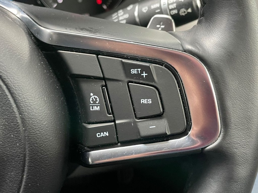 Used Jaguar F-Pace 2018 for sale - 76345337: Photo 35