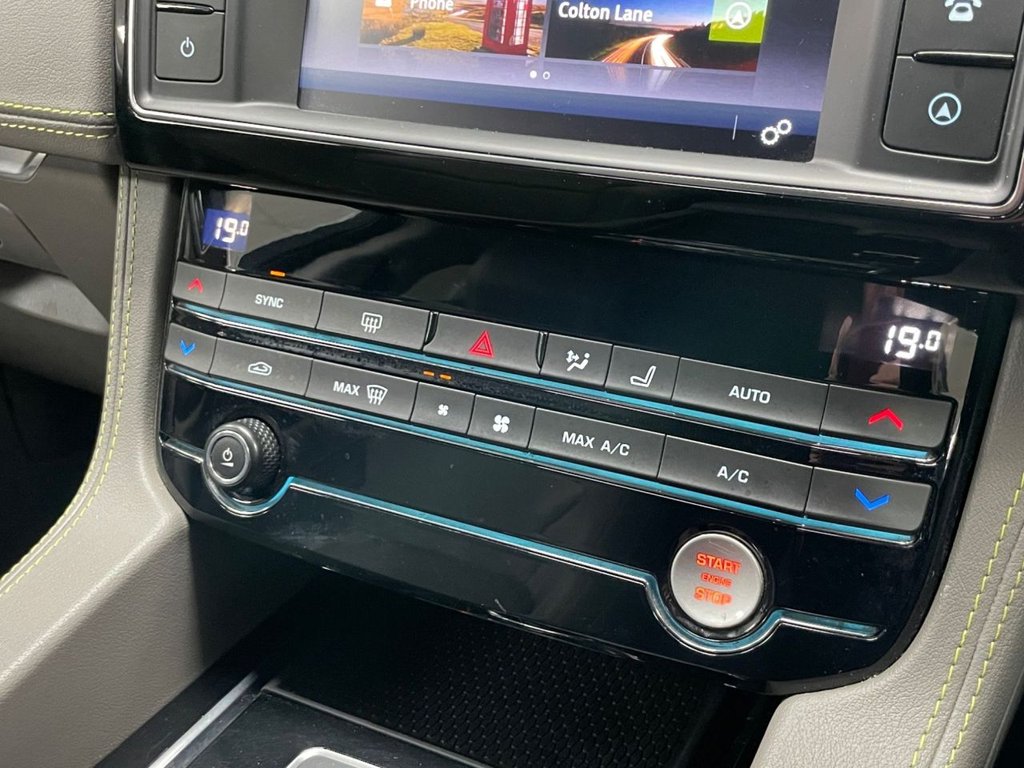 Used Jaguar F-Pace 2018 for sale - 76345337: Photo 41