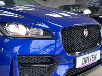 Used Jaguar F-Pace 2019 for sale - 75149919: Photo