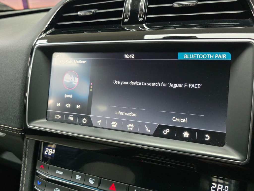 Used Jaguar F-Pace 2019 for sale - 77341562: Photo 43