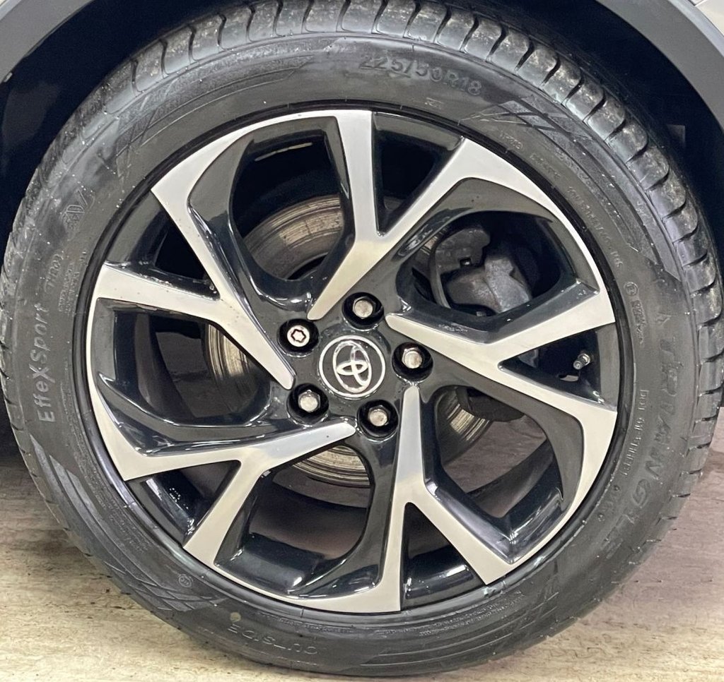 Used Toyota C-HR 2017 for sale - 77608479: Photo 14