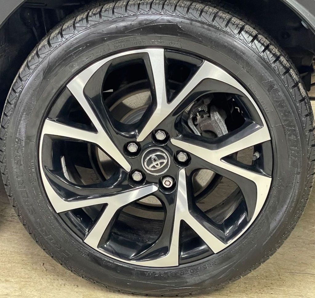 Used Toyota C-HR 2017 for sale - 77608479: Photo 17