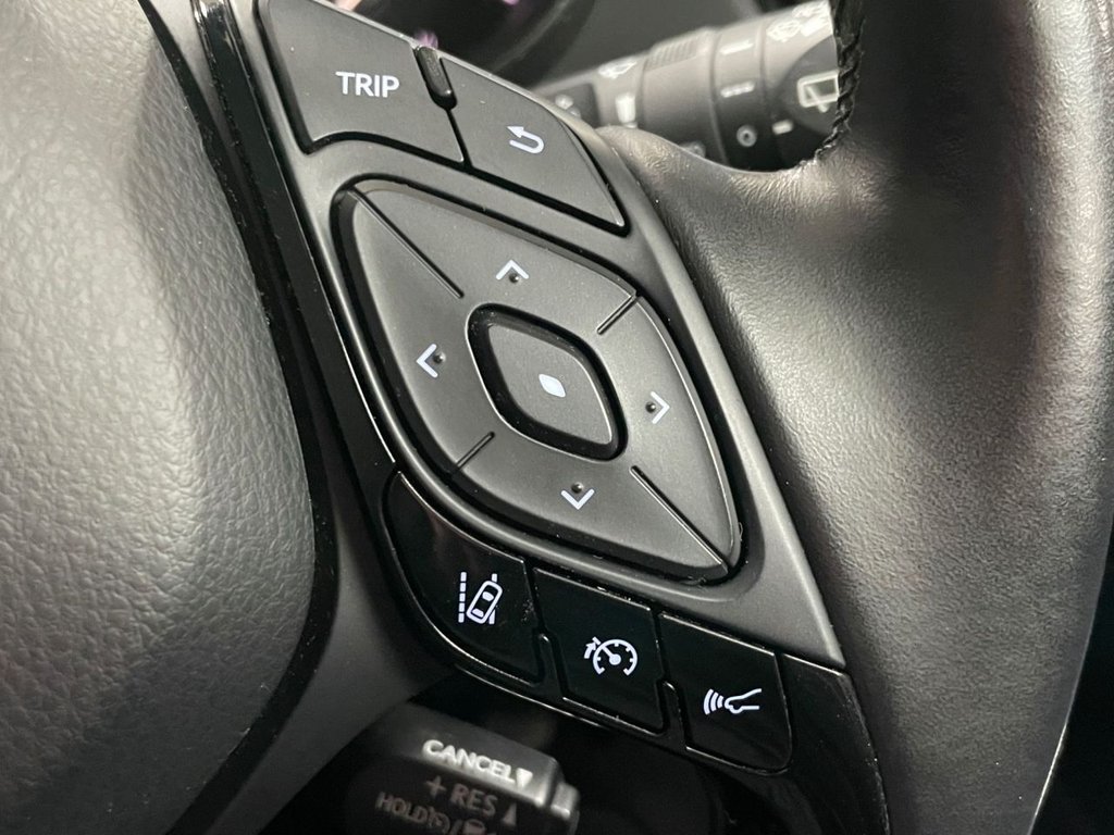 Used Toyota C-HR 2017 for sale - 77608479: Photo 35