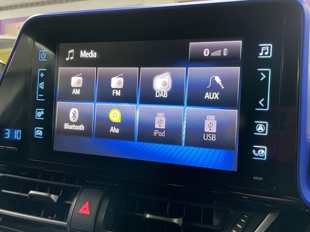 Used Toyota C-HR 2017 for sale - 77608479: Photo 42