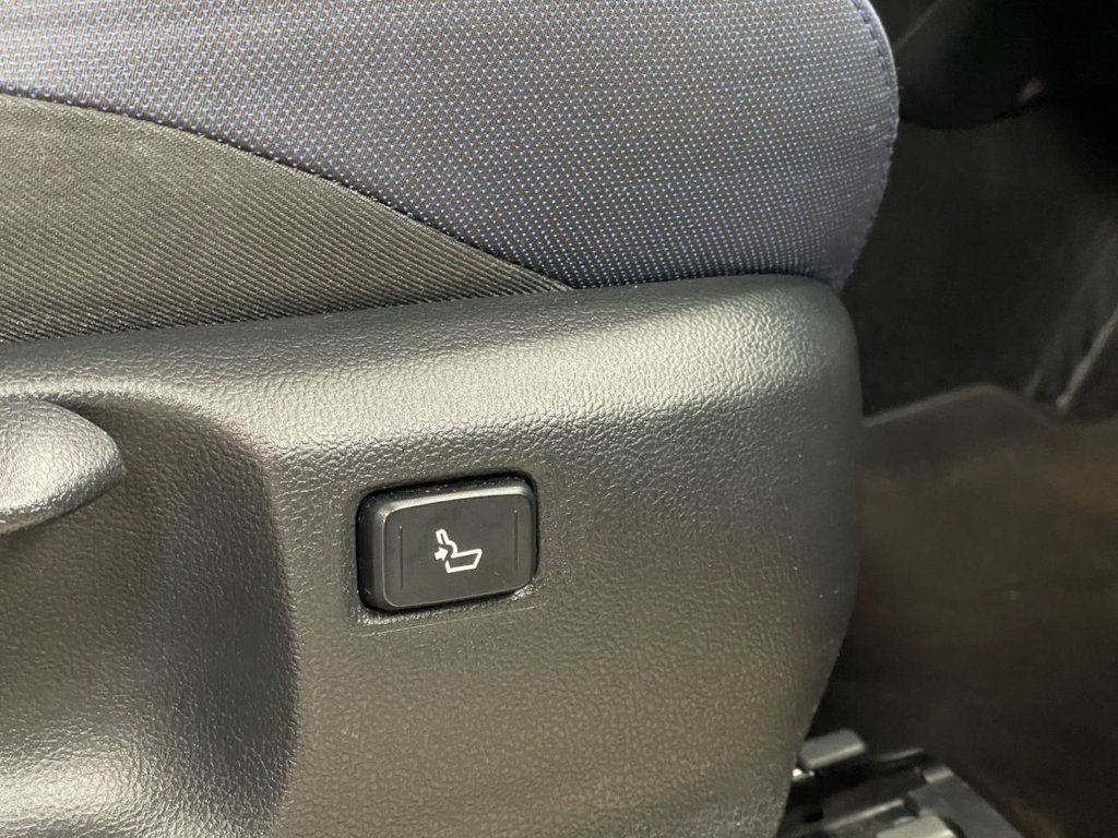 Used Toyota C-HR 2017 for sale - 77608479: Photo 47