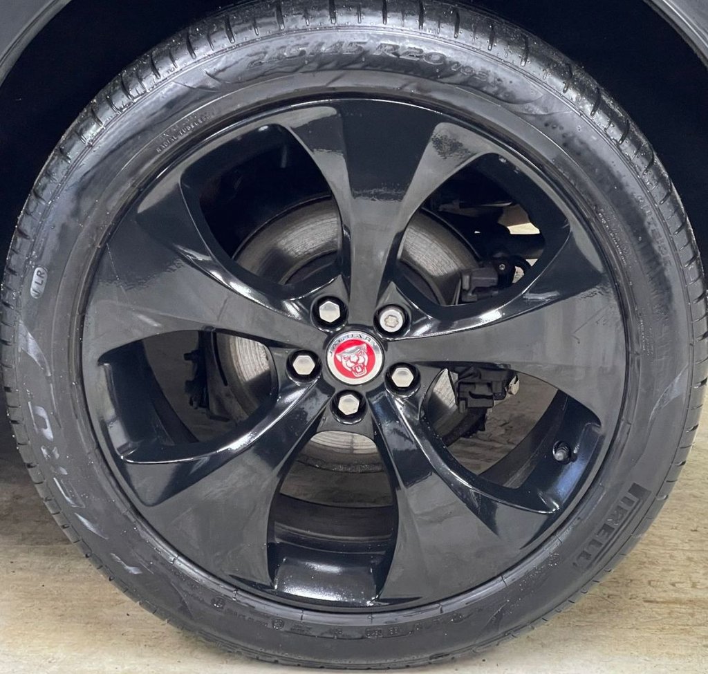 Used Jaguar E-Pace 2018 for sale - 76841081: Photo 14