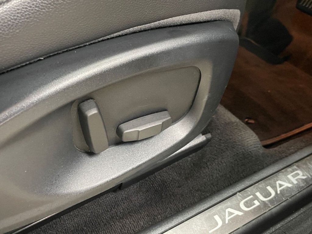 Used Jaguar E-Pace 2018 for sale - 76841081: Photo 27