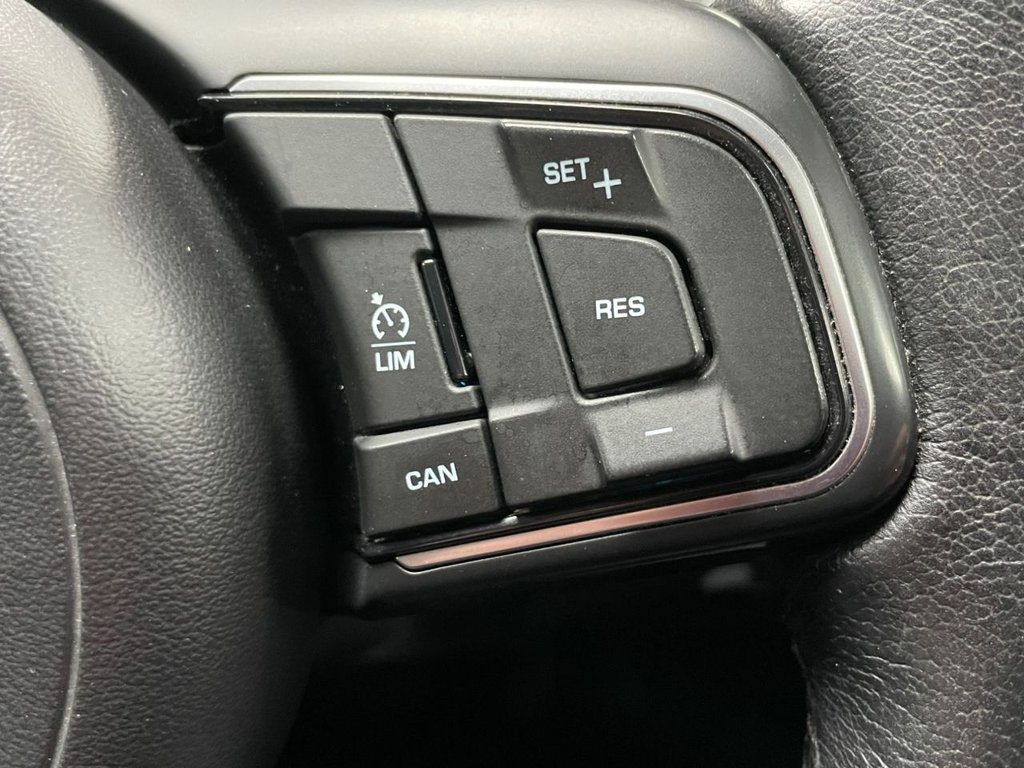 Used Jaguar E-Pace 2018 for sale - 76841081: Photo 37