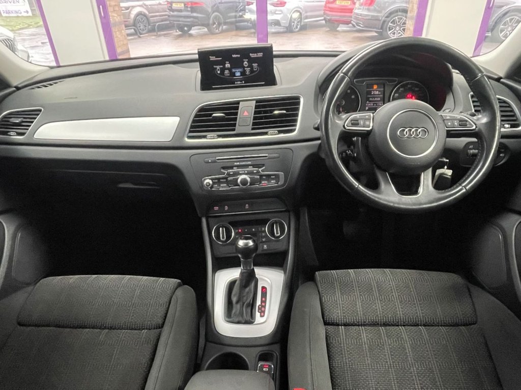 Used Audi Q3 2017 for sale - 77520678: Photo 2