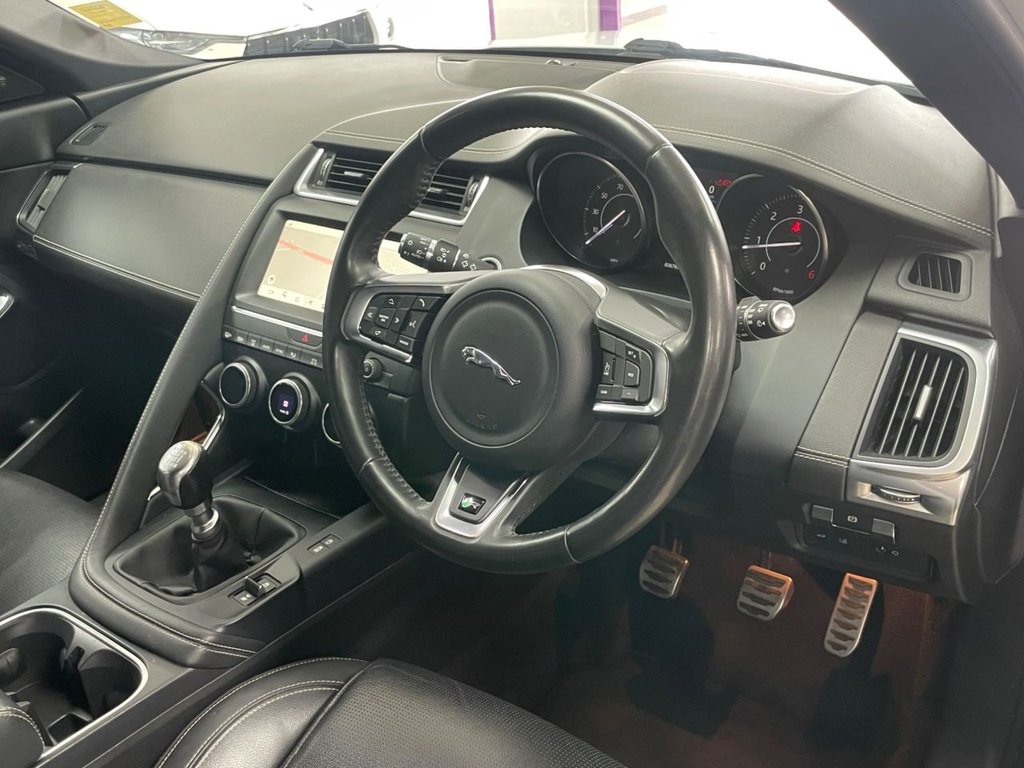 Used Jaguar E-Pace 2018 for sale - 76080657: Photo 23