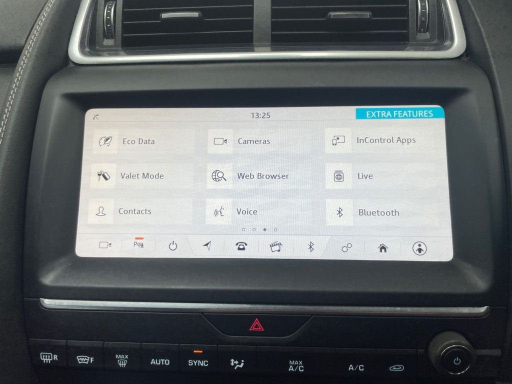 Used Jaguar E-Pace 2018 for sale - 76080657: Photo 40