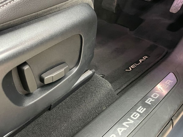 Used Land Rover Range Rover Velar 2018 for sale - 76202828: Photo 28