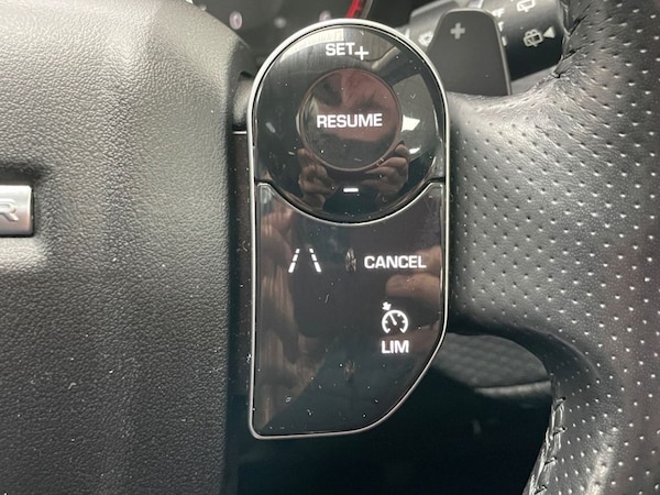 Used Land Rover Range Rover Velar 2018 for sale - 76202828: Photo 40