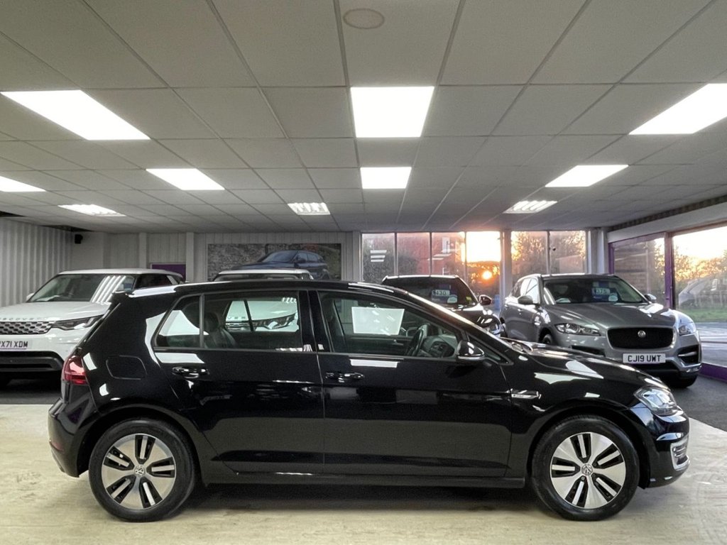 Used Volkswagen Golf 2019 for sale - 76642867: Photo 12