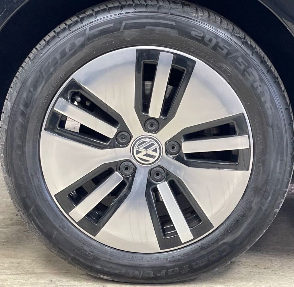 Used Volkswagen Golf 2019 for sale - 76642867: Photo 16