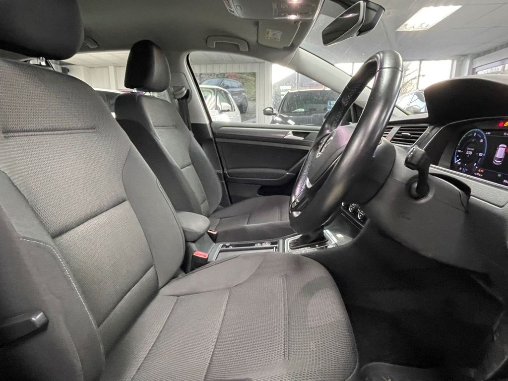 Used Volkswagen Golf 2019 for sale - 76642867: Photo 24
