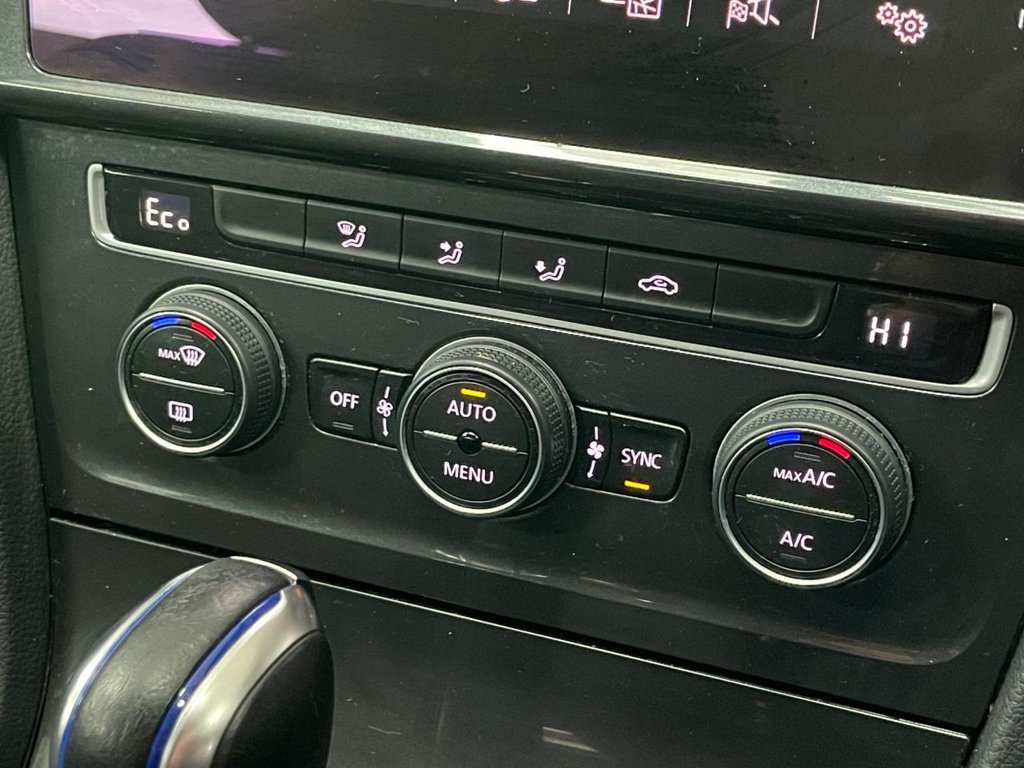 Used Volkswagen Golf 2019 for sale - 76642867: Photo 42