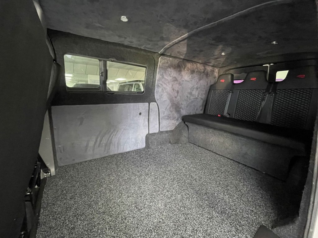 Used Volkswagen Transporter 2020 for sale - 76740136: Photo 32