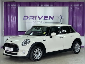 Used MINI Hatch 2019 for sale - 75502831: Photo